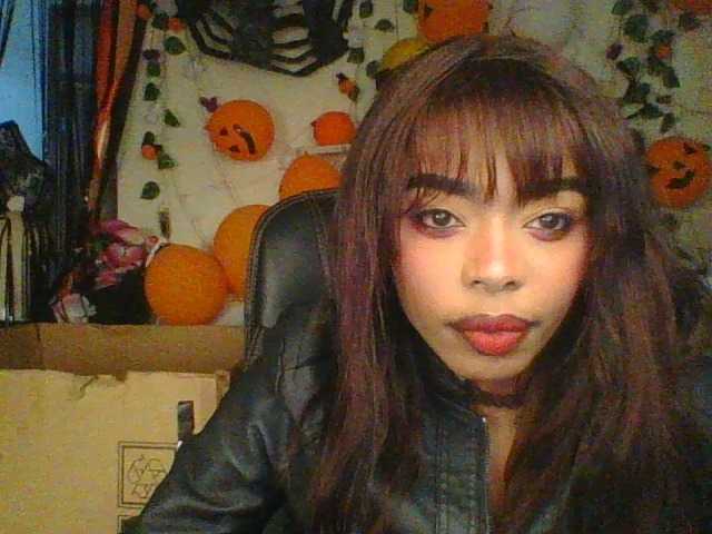 Lilianjackson webcam bongacams model stream image