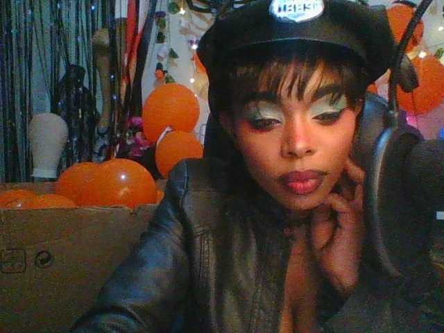 Lilianjackson webcam bongacams model stream image