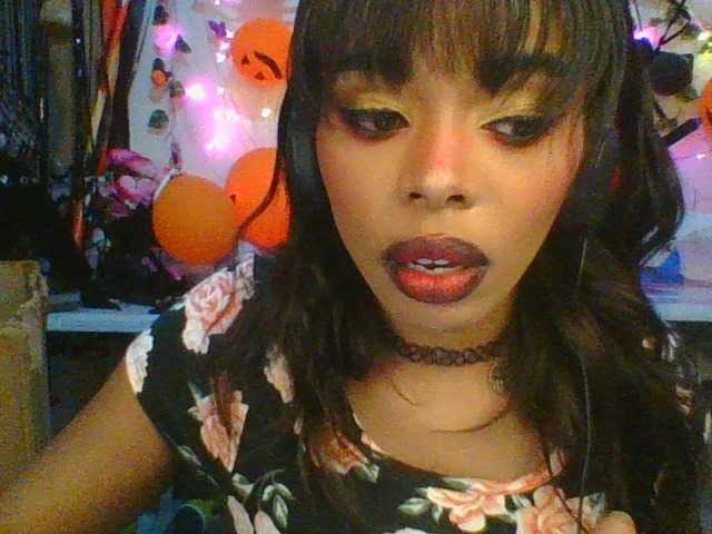 Lilianjackson webcam bongacams model stream image