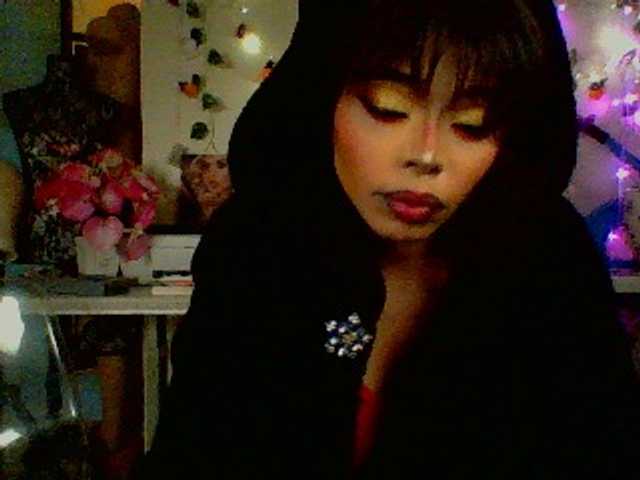 Lilianjackson ist ein heißes deutsches Camgirl, das dich in ihrer Live-Show erwartet