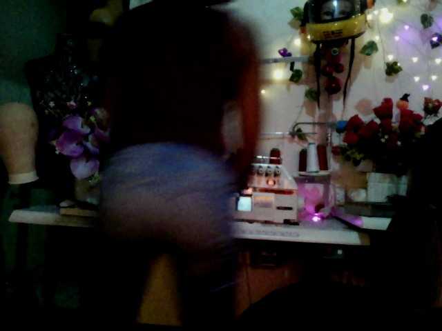 Lilianjackson ist ein weiteres deutsches Cam-Mädchen, das es zu entdecken gilt