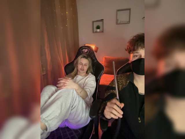 LoVvVit's BongaCams show and profile