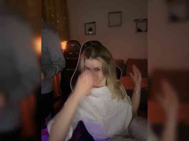 Blaggoi-Squad webcam