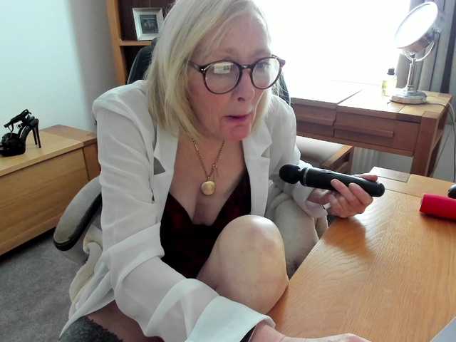 Victoria68xx's BongaCams show and profile