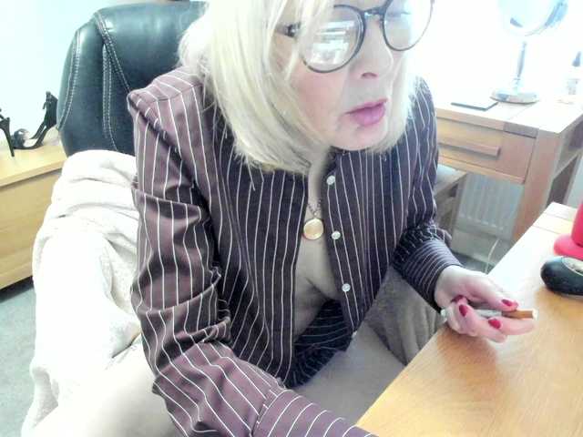 Victoria68xx's BongaCams show and profile