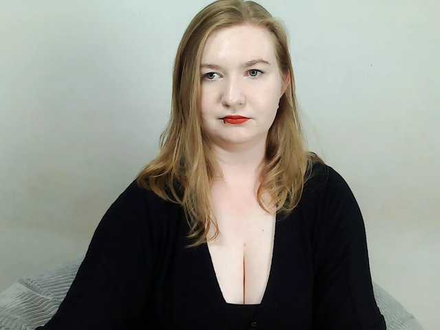  LaraAngel chat room
