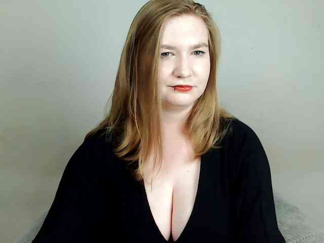LaraAngel