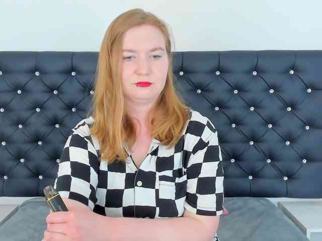 LaraAngel webcam