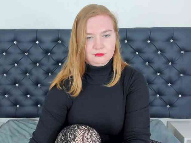 LaraAngel webcam
