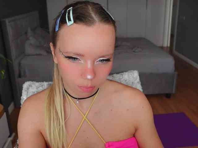 AyraLust webcam