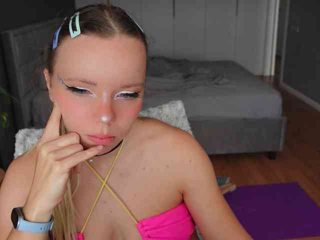 AyraLust webcam