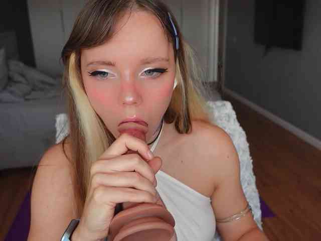 AyraLust webcam