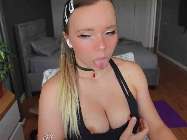 AyraLust webcam