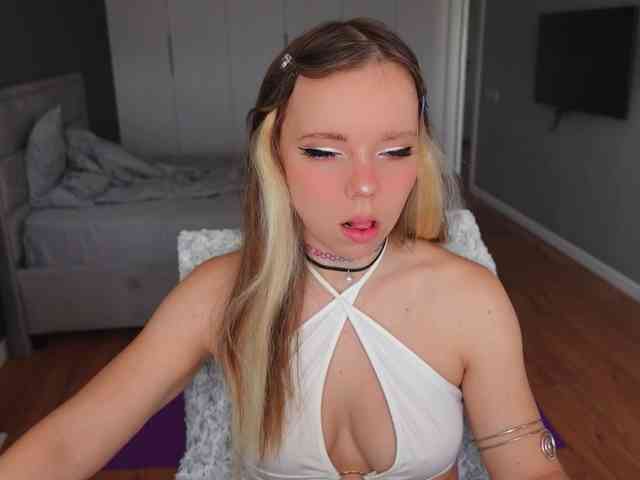 AyraLust webcam