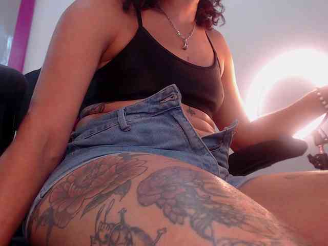 DolceHotXX Live Webcam on BongaCams