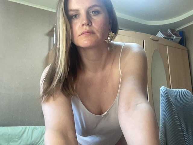 AnitaGlamorX's BongaCams show and profile