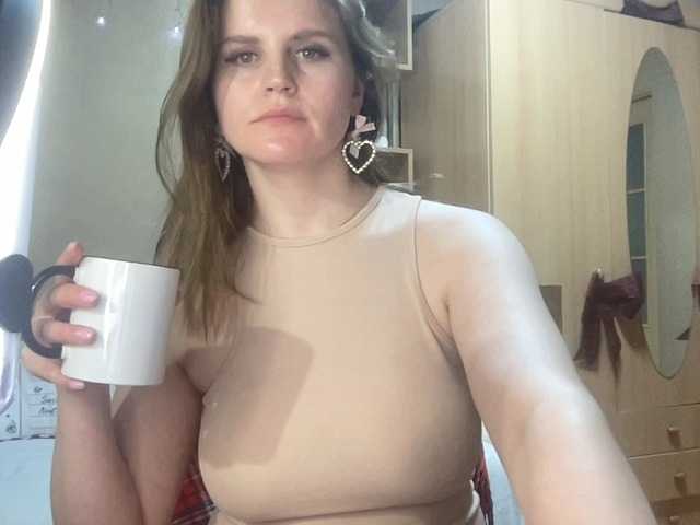 AnitaGlamorX's BongaCams show and profile