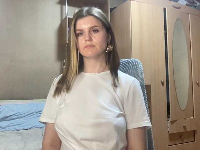 AnitaGlamorX's BongaCams show and profile