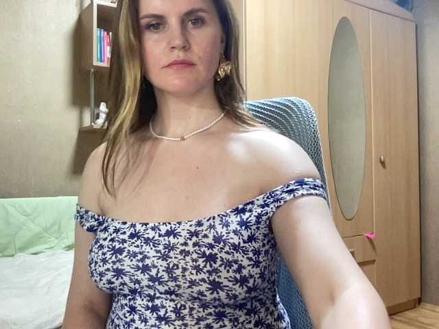 AnitaGlamorX's BongaCams show and profile