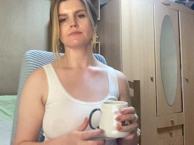 AnitaGlamorX live cam profile