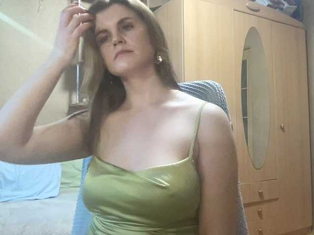 AnitaGlamorX's BongaCams show and profile