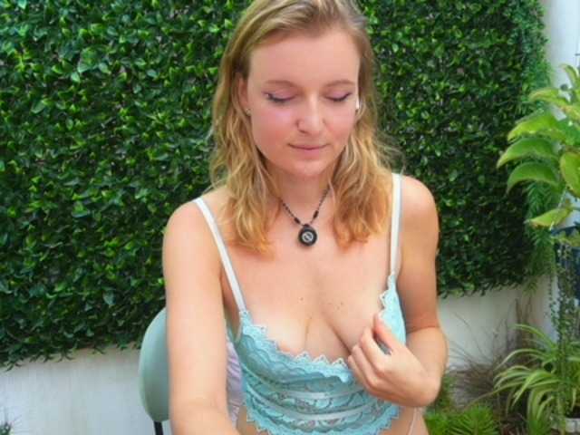 Ameliasweety from BongaCams is Freechat