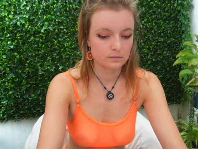 Ameliasweety webcam