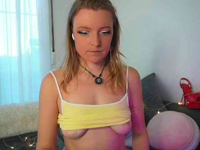 Ameliasweety Ameliasweety