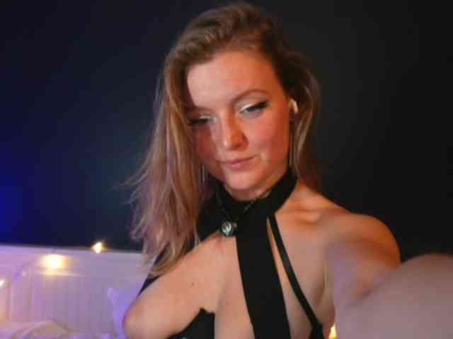 Ameliasweety Ameliasweety