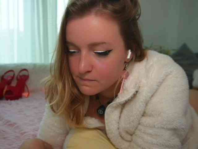 Ameliasweety Ameliasweety