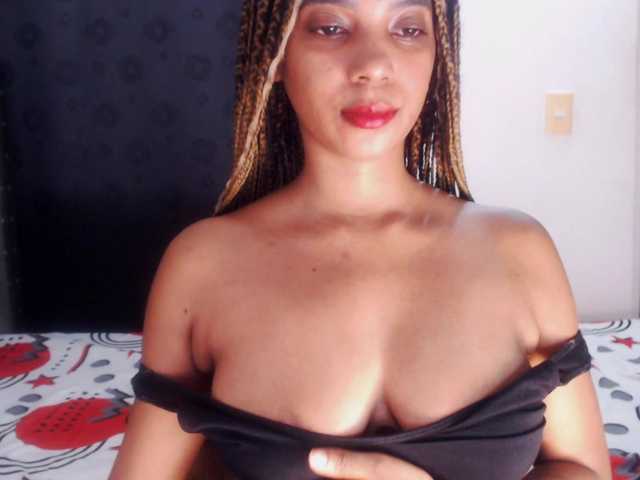 Cata-Santana's BongaCams show and profile