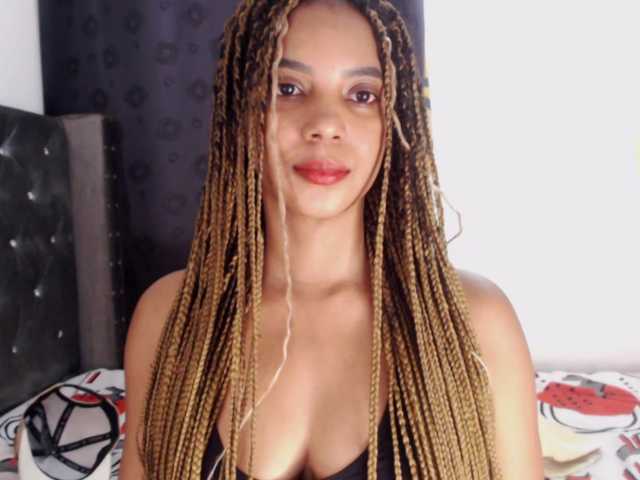 Cata-Santana's BongaCams show and profile