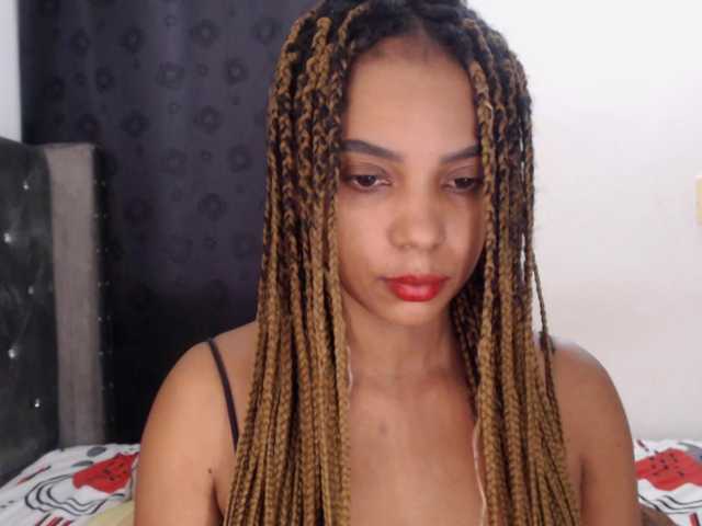 Cata-Santana's BongaCams show and profile