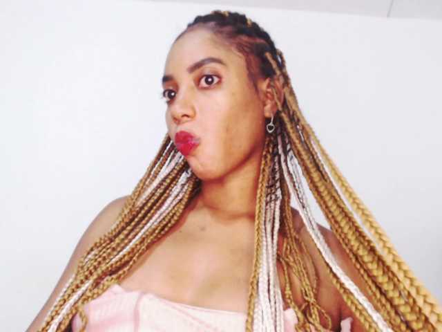 CataSantana_ webcam bongacams model stream image