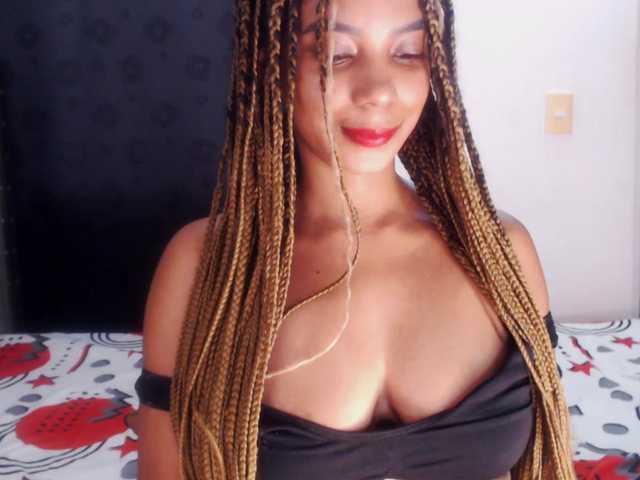 Cata-Santana's BongaCams show and profile