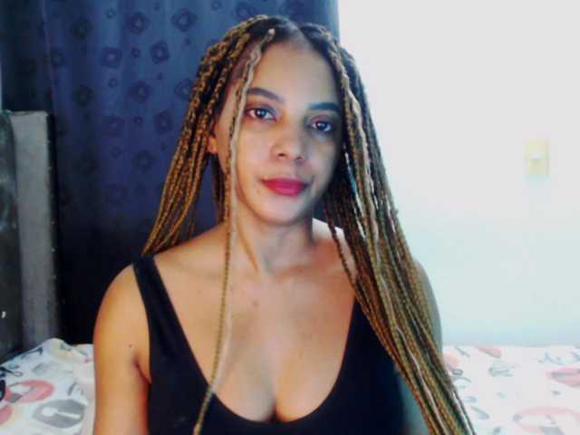 Cata-Santana's BongaCams show and profile