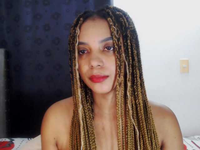 Cata-Santana's BongaCams show and profile
