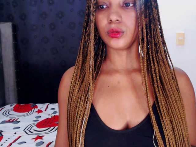 Cata-Santana's BongaCams show and profile