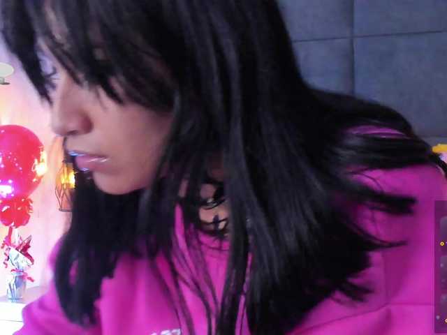 ChloeMontes's BongaCams show and profile