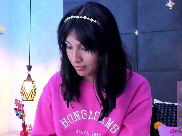 ChloeMontes's BongaCams show and profile