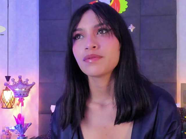 ChloeMontes's BongaCams show and profile