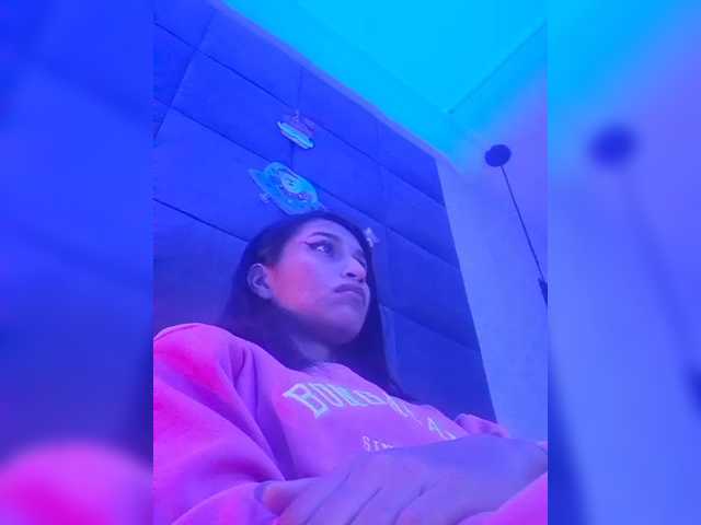 ChloeMontes's BongaCams show and profile