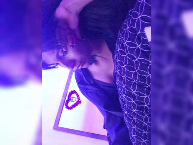 ChloeMontes's BongaCams show and profile