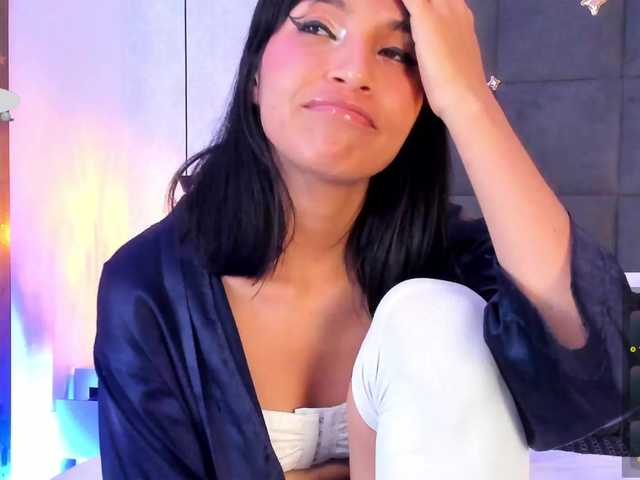 ChloeMontes's BongaCams show and profile