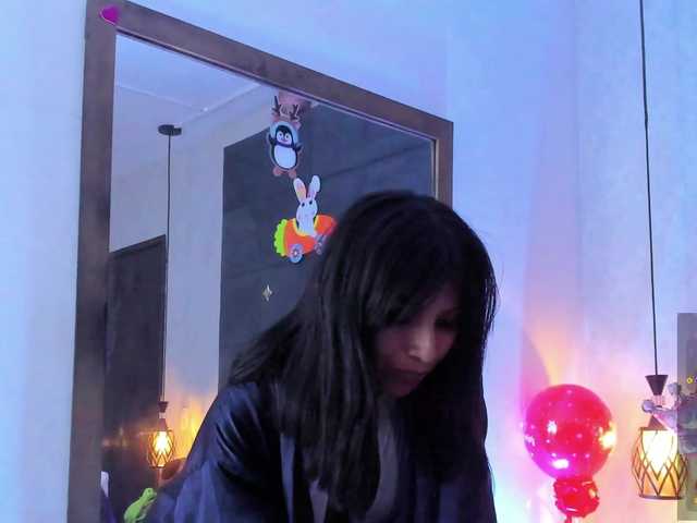 ChloeMontes's BongaCams show and profile