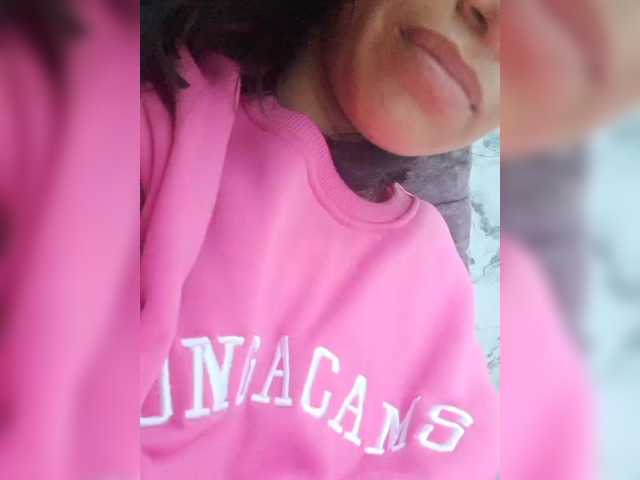 ChloeMontes's BongaCams show and profile