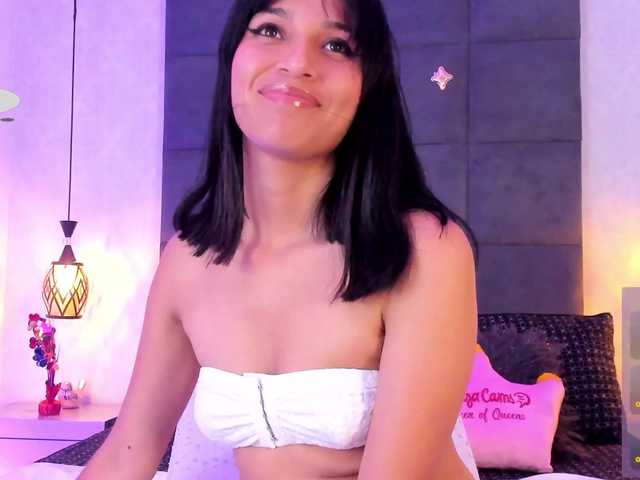 ChloeMontes's BongaCams show and profile