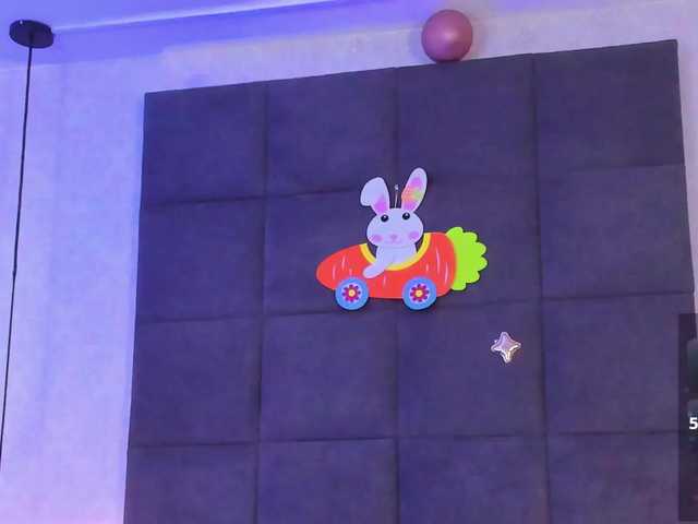 ChloeMontes's BongaCams show and profile