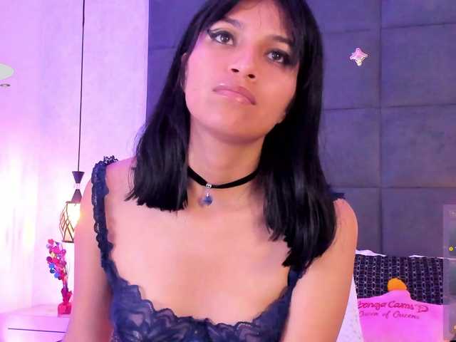 ChloeMontes's BongaCams show and profile