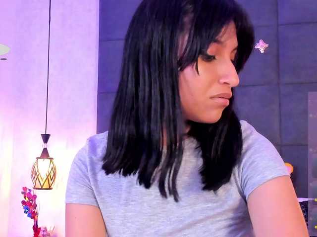 ChloeMontes's BongaCams show and profile